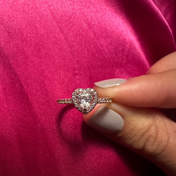 PANDORA ELEVATED HEART RING ROSE GOLD - Picture 6 of 6